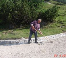 Maks še kar ne odneha!